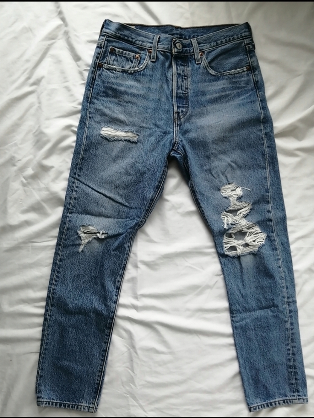 Levi's 501 Skinny Jeans Premium Denim Distressed Ankle In Nice as Pie Size 28 - Picture 3 of 16